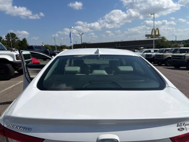 Used 2022 Honda Accord Touring image 4