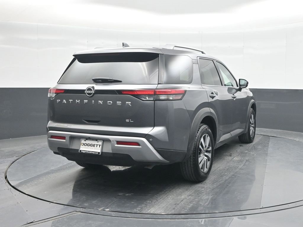 Used 2025 Nissan Pathfinder SL image 8