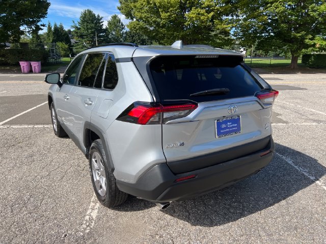 Used 2025 Toyota RAV4 XLE AWD/4WD image 8