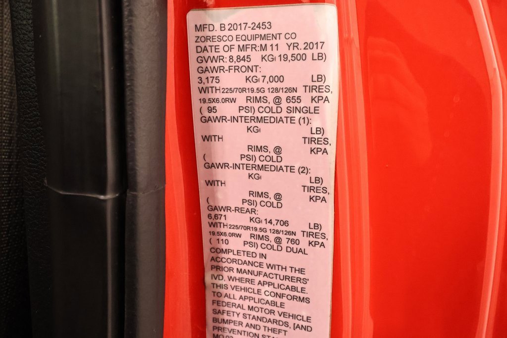 Certified 2017 Ford F550 4x4 Regular Cab Super Duty image 38