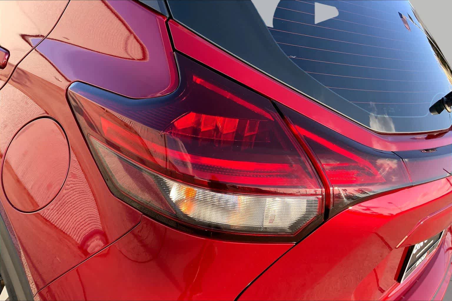 Used 2021 Nissan Kicks SV FWD image 29