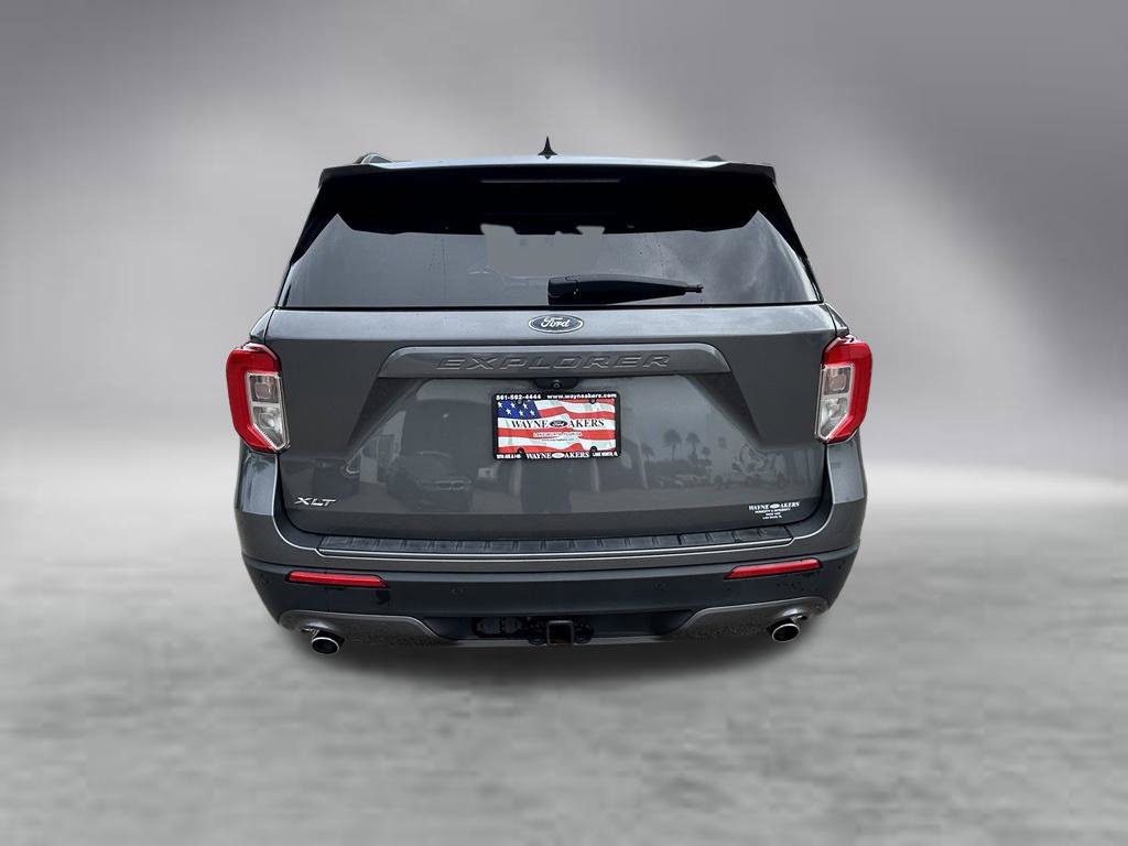 Certified 2023 Ford Explorer XLT w/ Equipment Group 202A RWD image 5