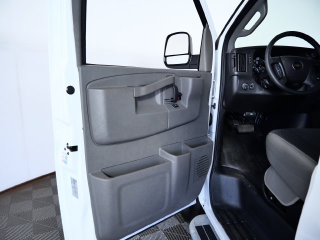Used 2025 Chevrolet Express 2500 w/ Driver Convenience Package RWD image 15