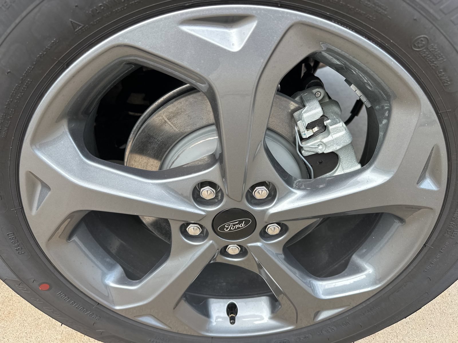 Certified 2025 Ford Escape ST-Line w/ Equipment Group 301A FWD image 9