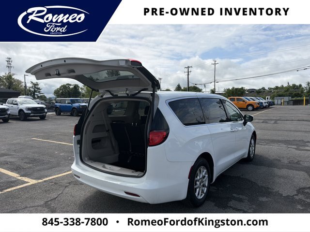 Used 2023 Chrysler Voyager LX FWD image 29