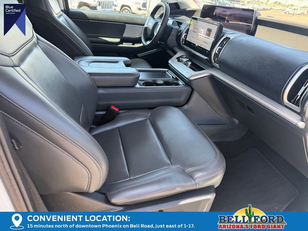 Certified 2025 Ford Expedition Active AWD/4WD image 9