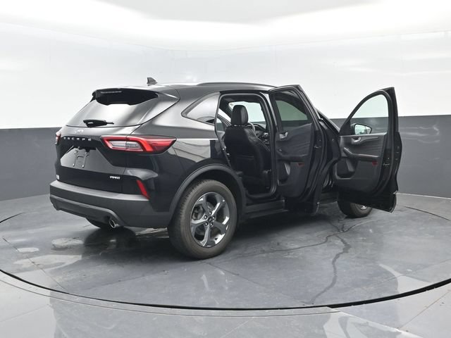Certified 2025 Ford Escape ST-Line AWD/4WD image 28