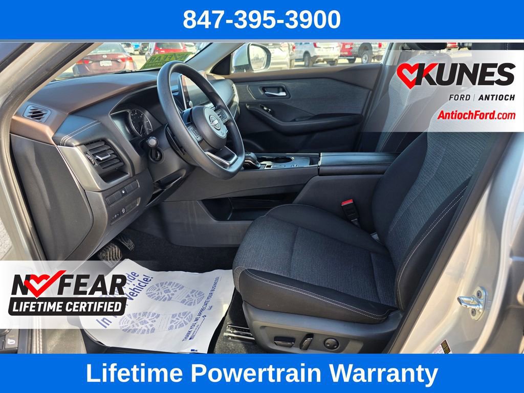 Used 2023 Nissan Rogue SV image 15