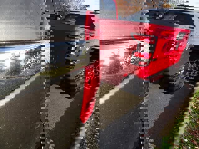 Certified 2021 Ford Expedition Max XLT image 25