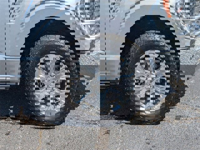 Certified 2022 Ford F150 Platinum w/ Equipment Group 701A High image 9