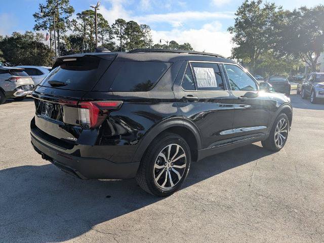 Certified 2025 Ford Explorer ST-Line AWD/4WD image 4