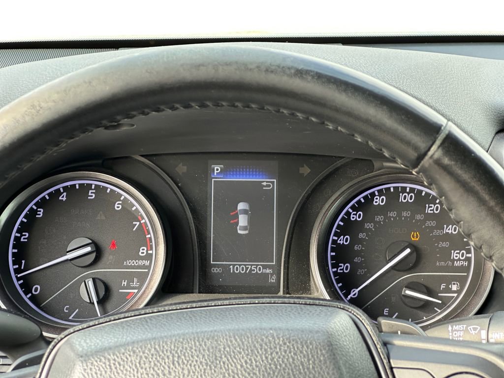 Used 2021 Toyota Camry SE image 15