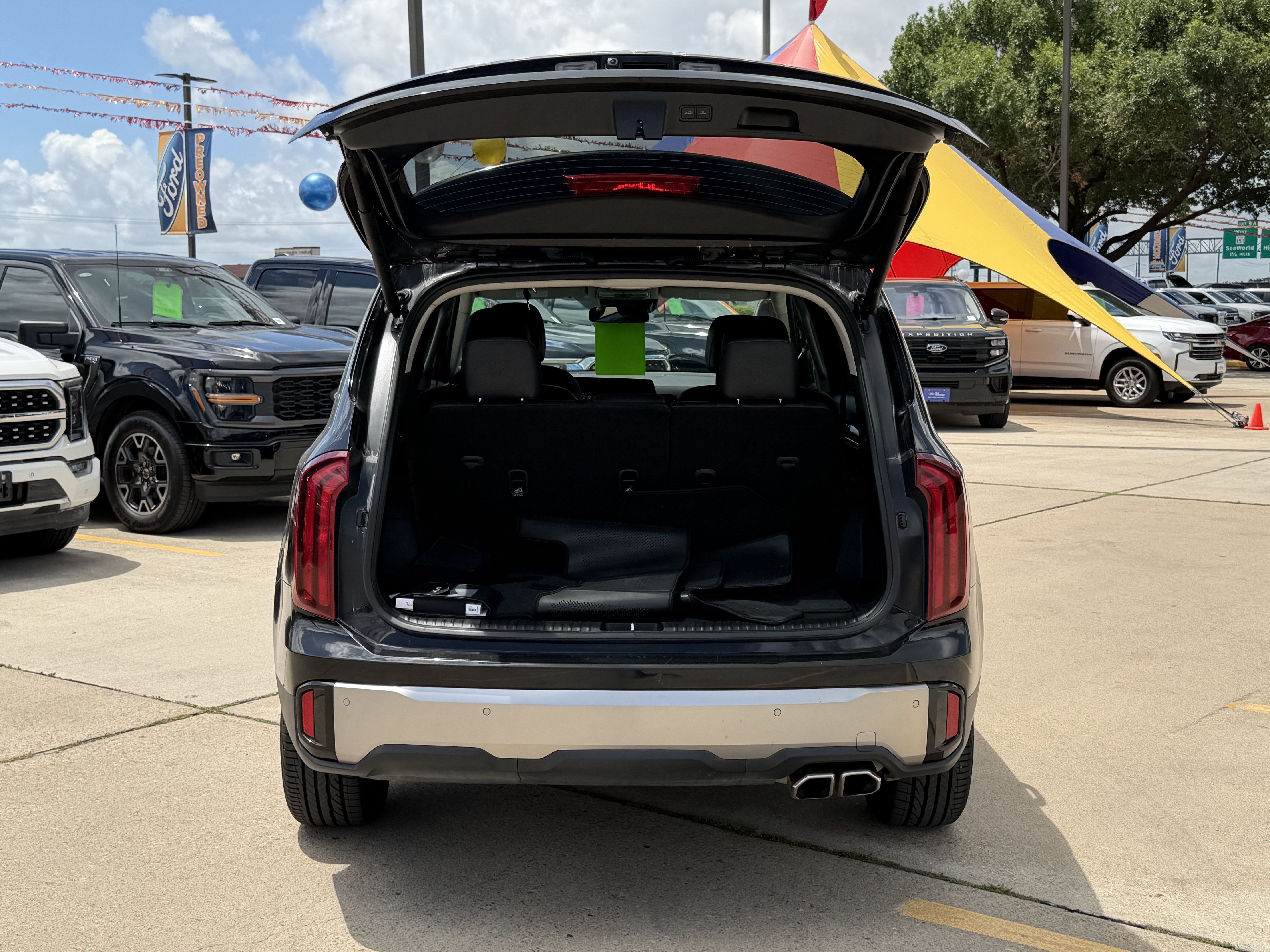 Used 2025 Kia Telluride S AWD/4WD image 8