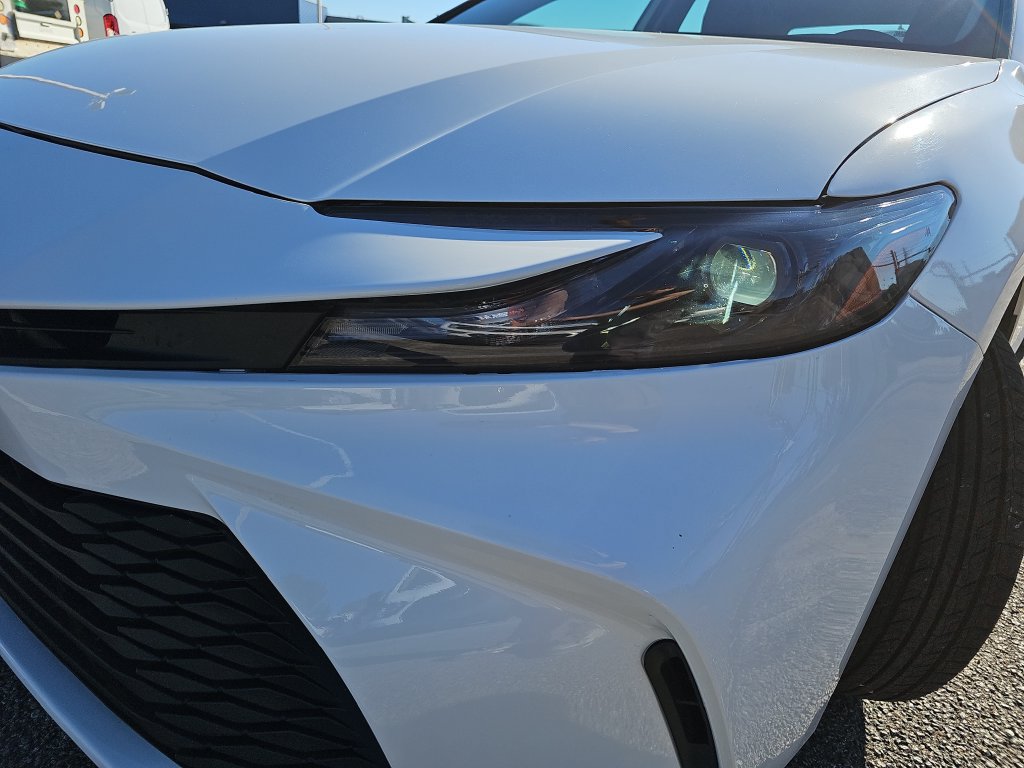 Used 2025 Toyota Camry LE FWD image 29