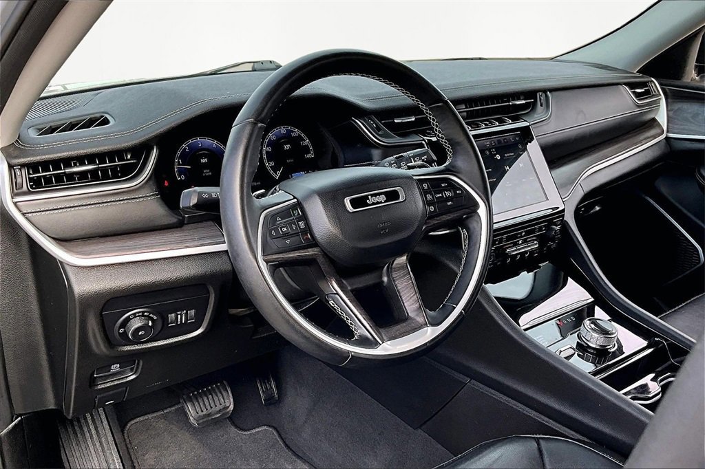 Used 2022 Jeep Grand Cherokee L Limited image 14