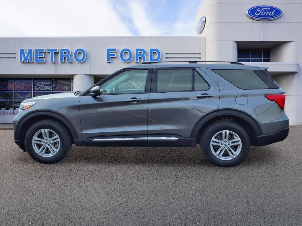 Certified 2023 Ford Explorer XLT w/ Equipment Group 202A AWD/4WD image 6