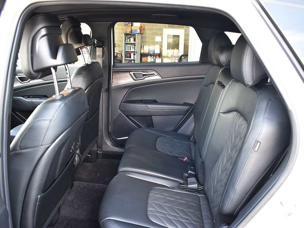 Used 2025 Kia Sportage X-Line w/ Premium Package AWD/4WD image 6