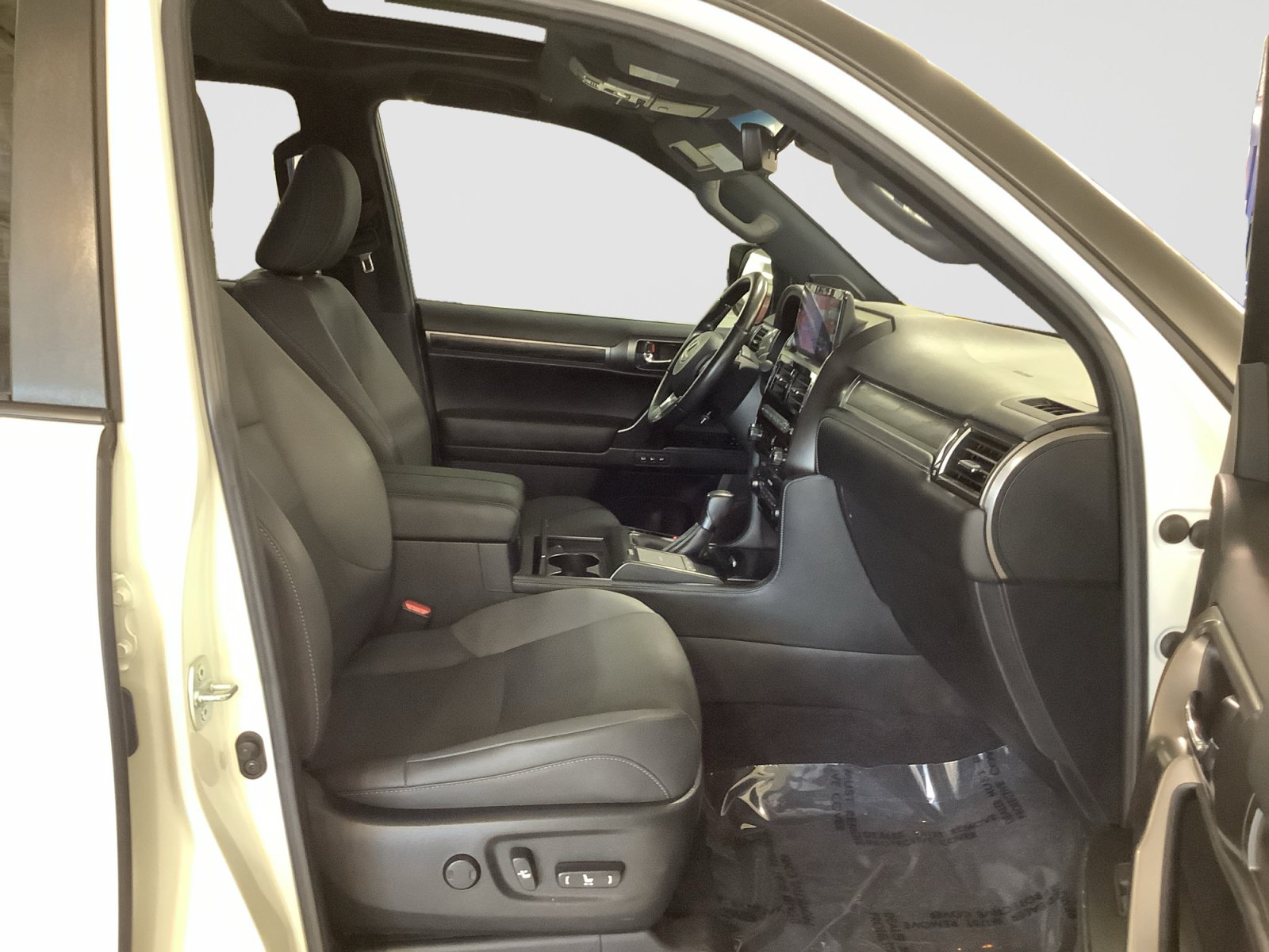 Used 2022 Lexus GX 460 w/ Black Line Special Edition AWD/4WD image 14
