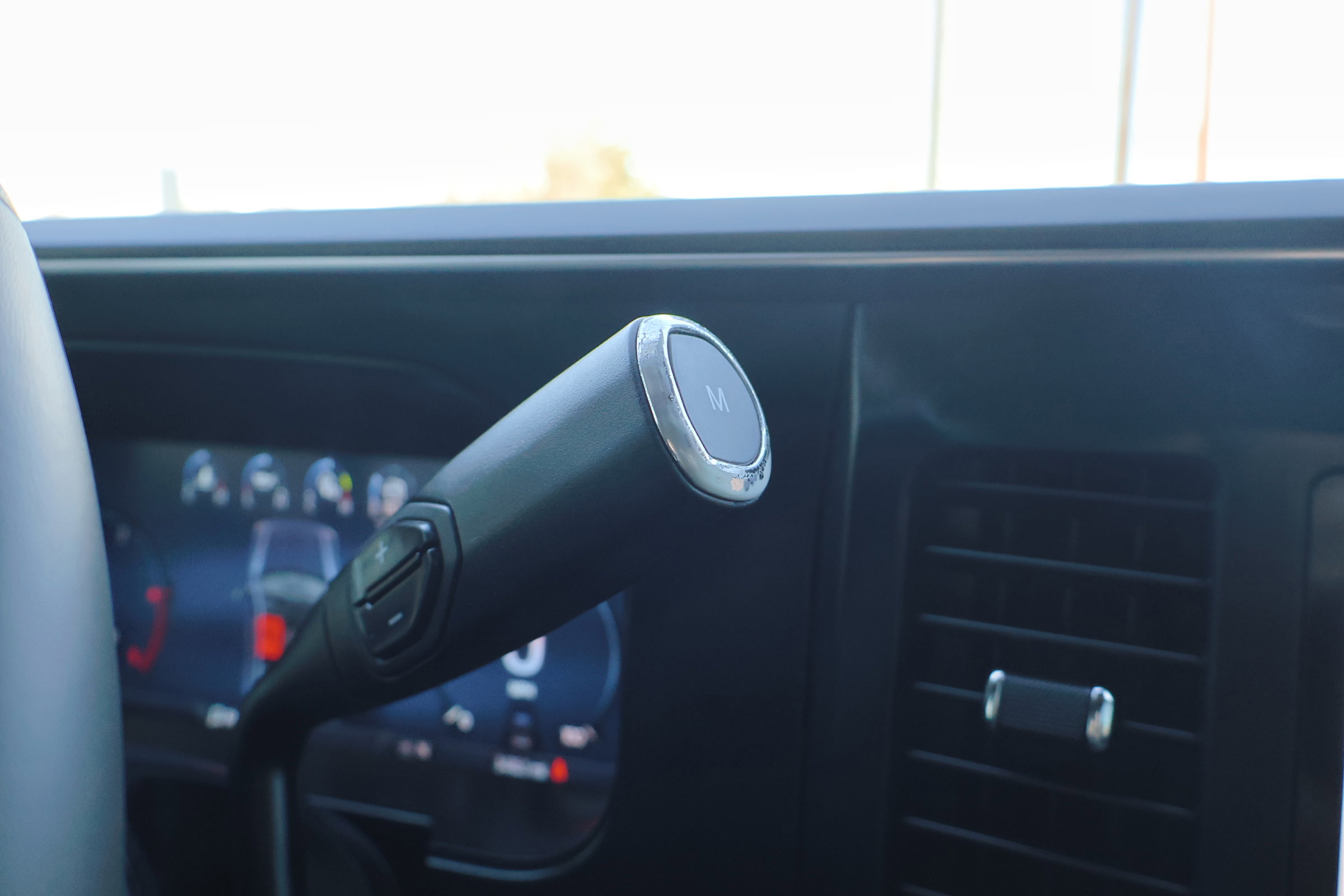 Certified 2025 Ford F350 Platinum w/ Platinum Plus Package image 24