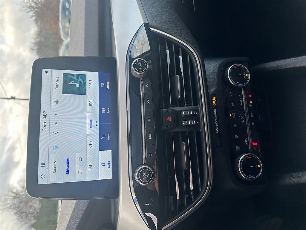 Certified 2022 Ford Escape SE w/ SE Sport Appearance Package image 10