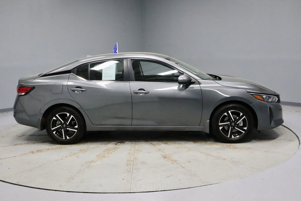 Used 2025 Nissan Sentra SV w/ All-Weather Package image 5