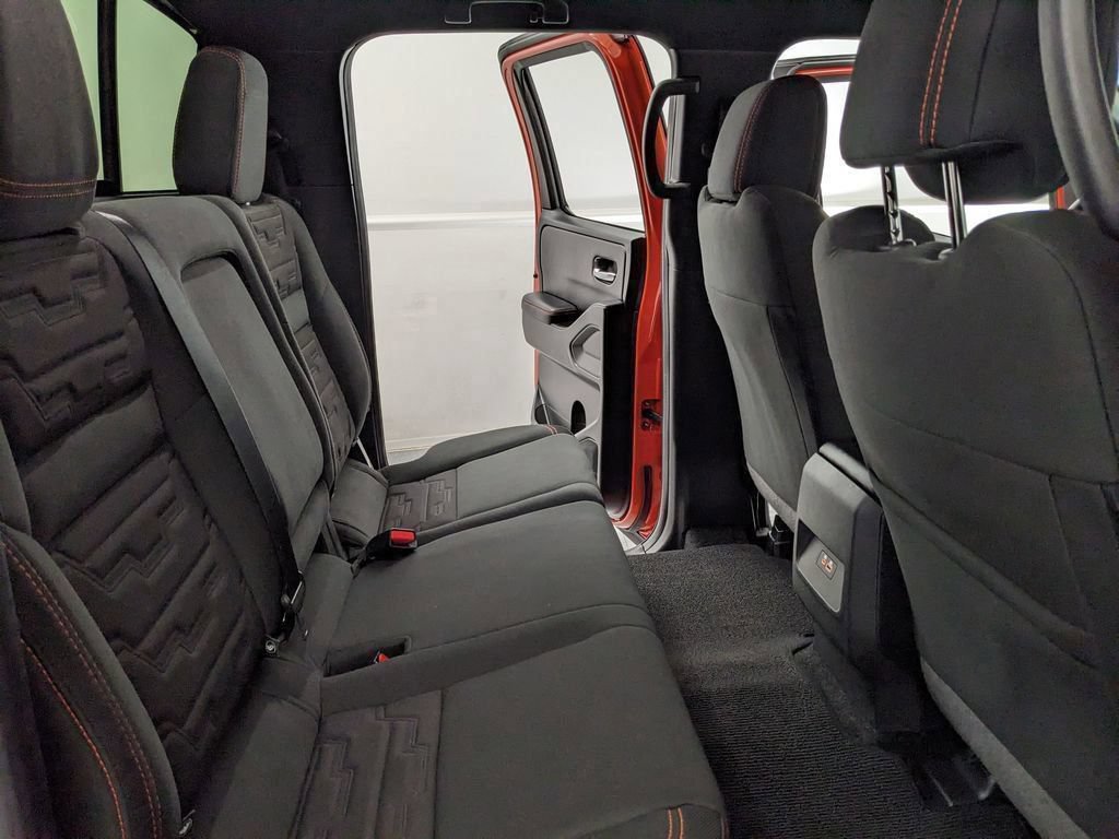 Used 2025 Nissan Frontier PRO-4X w/ Interior Protection Package AWD/4WD image 25