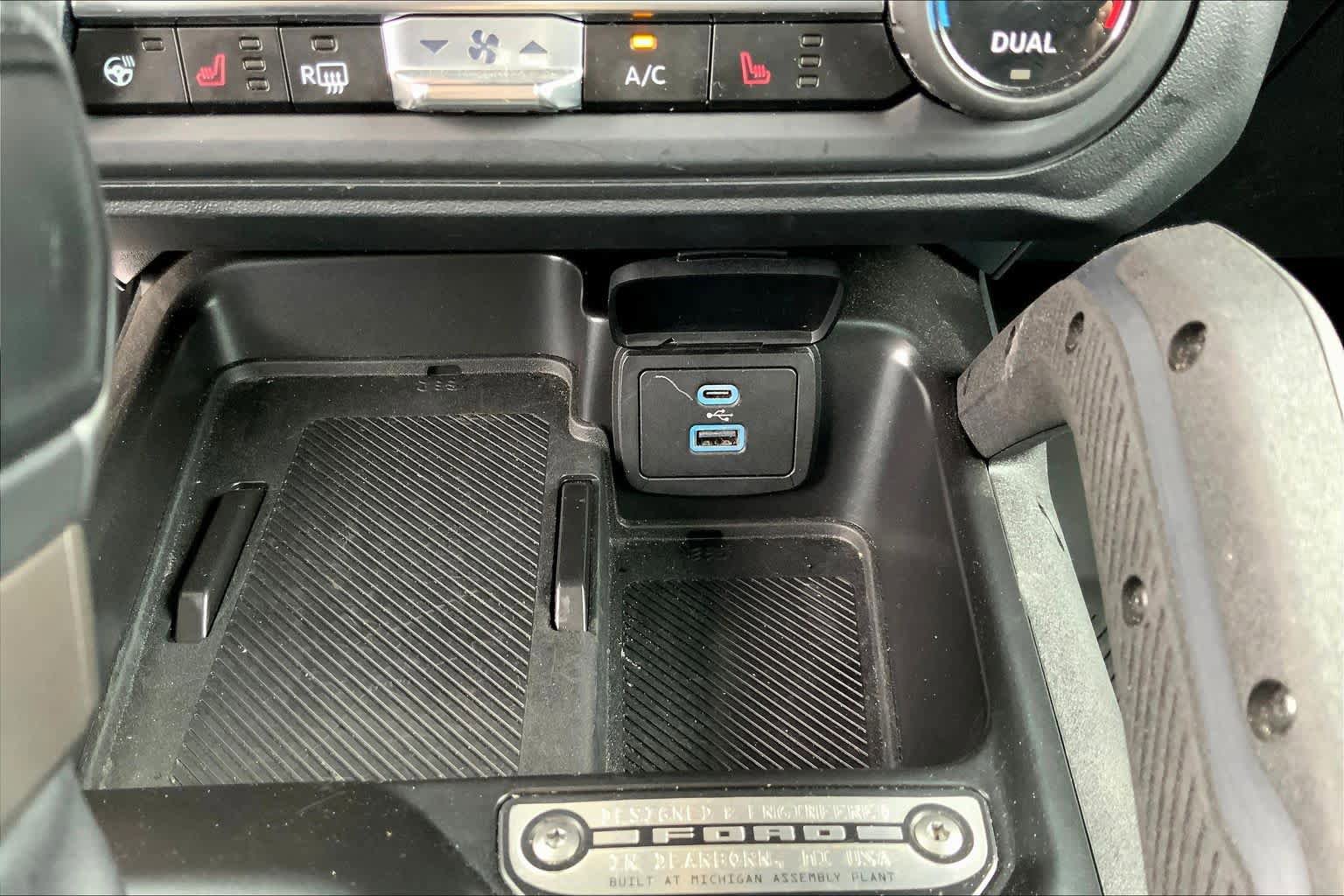 Certified 2025 Ford Bronco Badlands AWD/4WD image 31