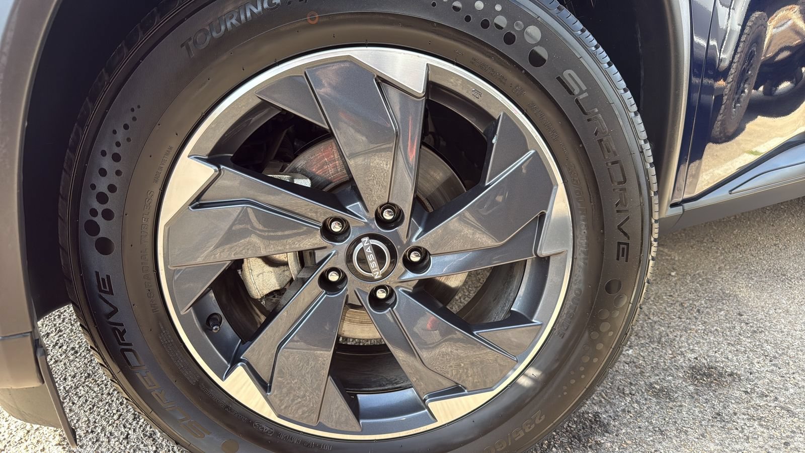 Used 2025 Nissan Rogue SV FWD image 30