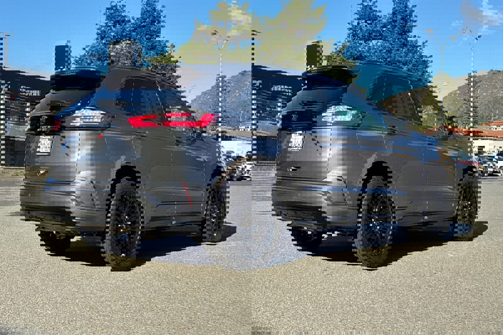 Certified 2024 Ford Edge ST-Line image 4