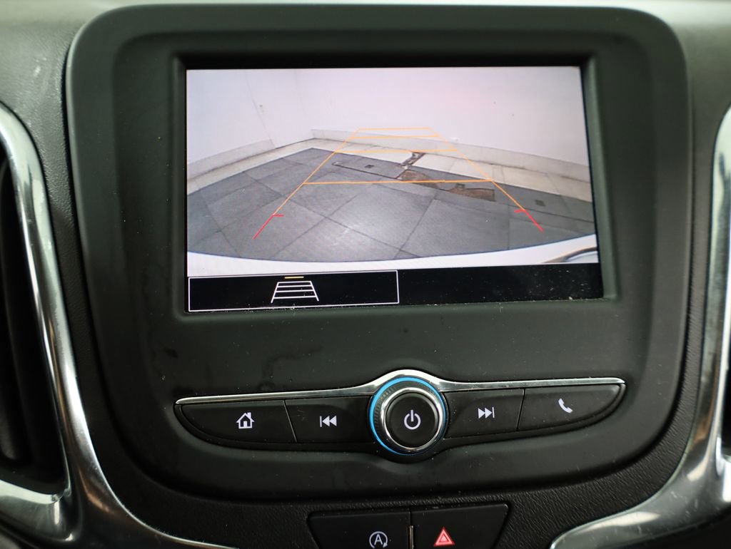 Used 2022 Chevrolet Equinox LS w/ LS Convenience Package image 19