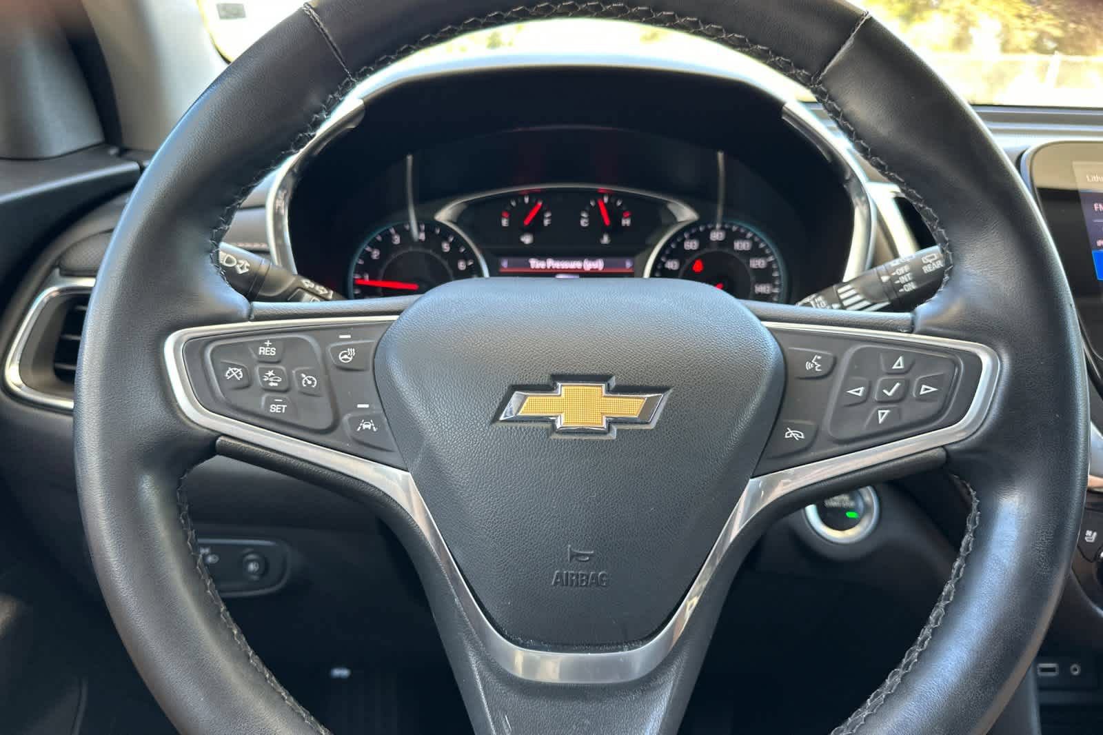 Used 2023 Chevrolet Equinox Premier AWD/4WD image 24