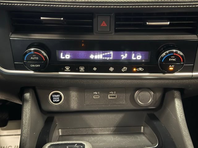 Used 2023 Nissan Rogue SV AWD/4WD image 28