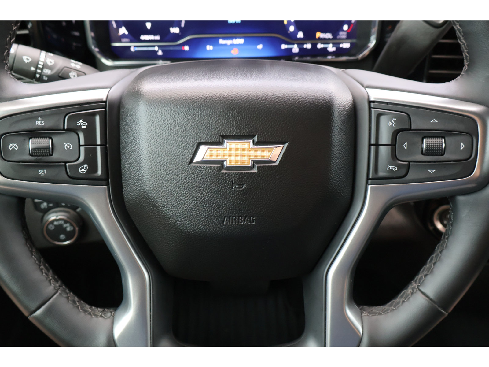 Used 2024 Chevrolet Silverado 1500 LT w/ Convenience Package II RWD image 29