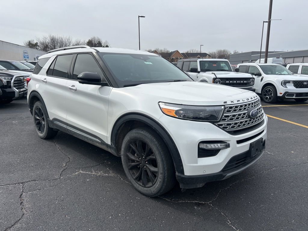 Certified 2022 Ford Explorer Limited image 3