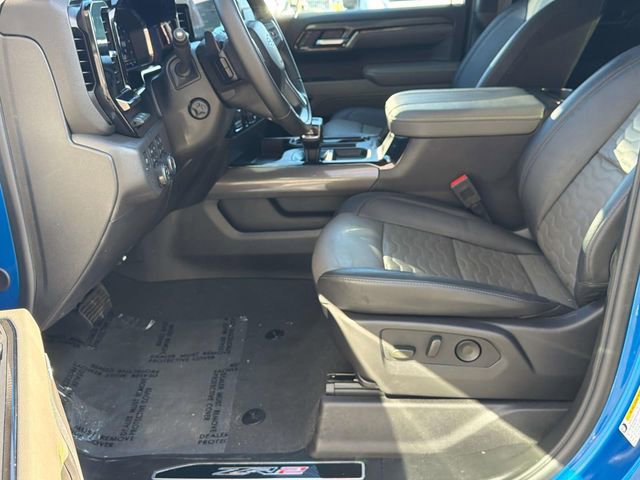 Used 2024 Chevrolet Silverado 1500 ZR2 w/ Technology Package image 36