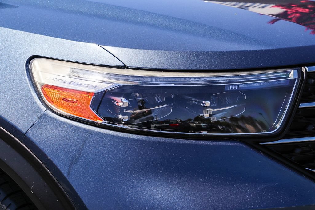 Certified 2020 Ford Explorer XLT RWD image 4