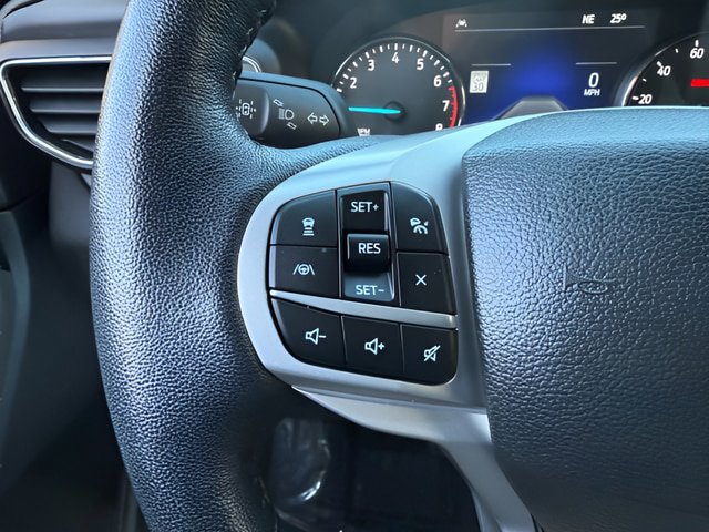 Certified 2022 Ford Explorer XLT w/ Equipment Group 202A AWD/4WD image 18