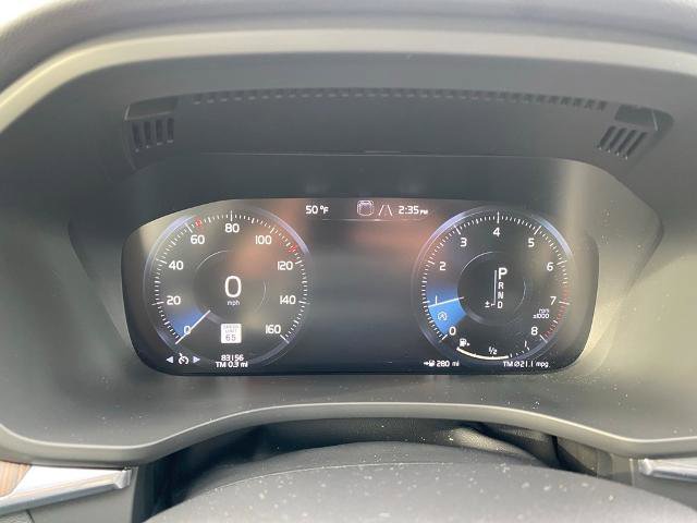 Used 2021 Volvo XC60 T5 Momentum w/ Protection Package Premier image 19
