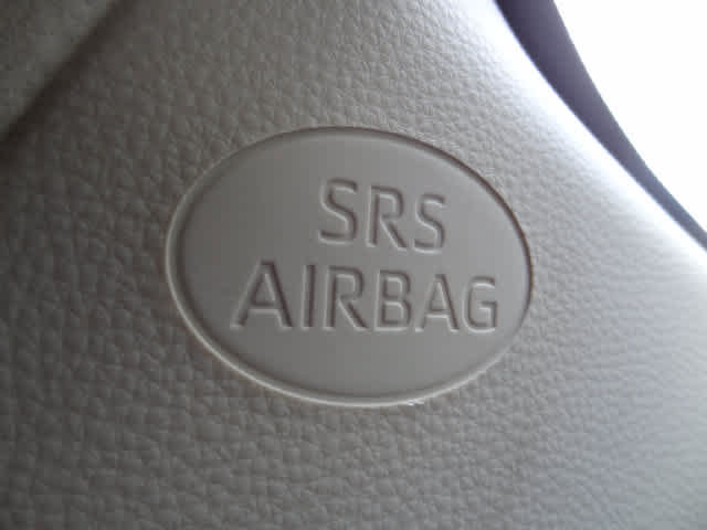 Used 2025 Toyota Corolla LE FWD image 29