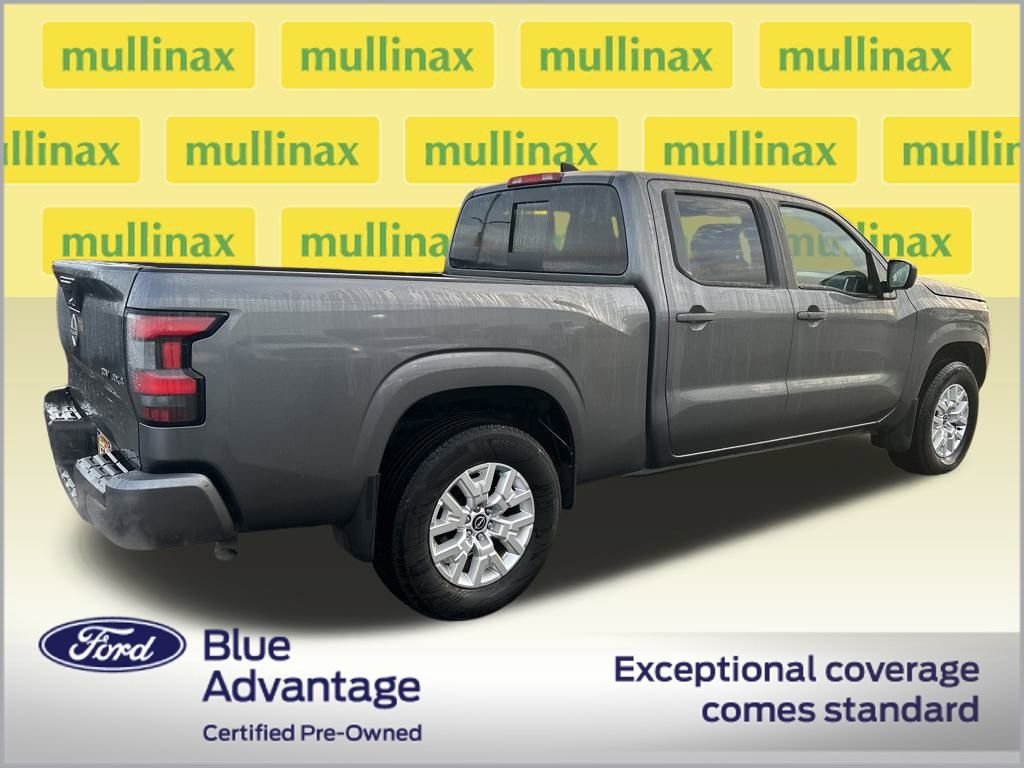 Used 2023 Nissan Frontier SV w/ Technology Package image 3