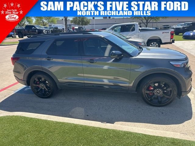 Certified 2020 Ford Explorer ST w/ ST Street Pack image 4
