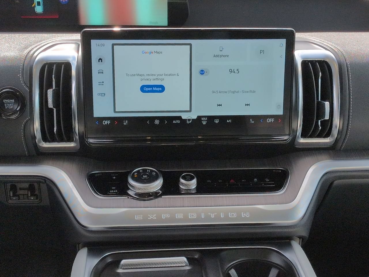 Certified 2025 Ford Expedition Max Platinum w/ Platinum Ultimate Package AWD/4WD image 17
