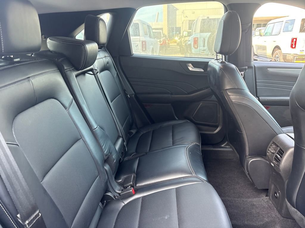 Certified 2025 Ford Escape Platinum image 29