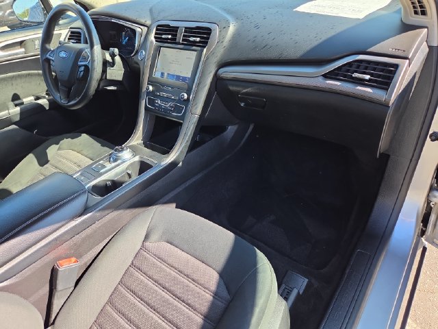 Certified 2020 Ford Fusion SE FWD image 30