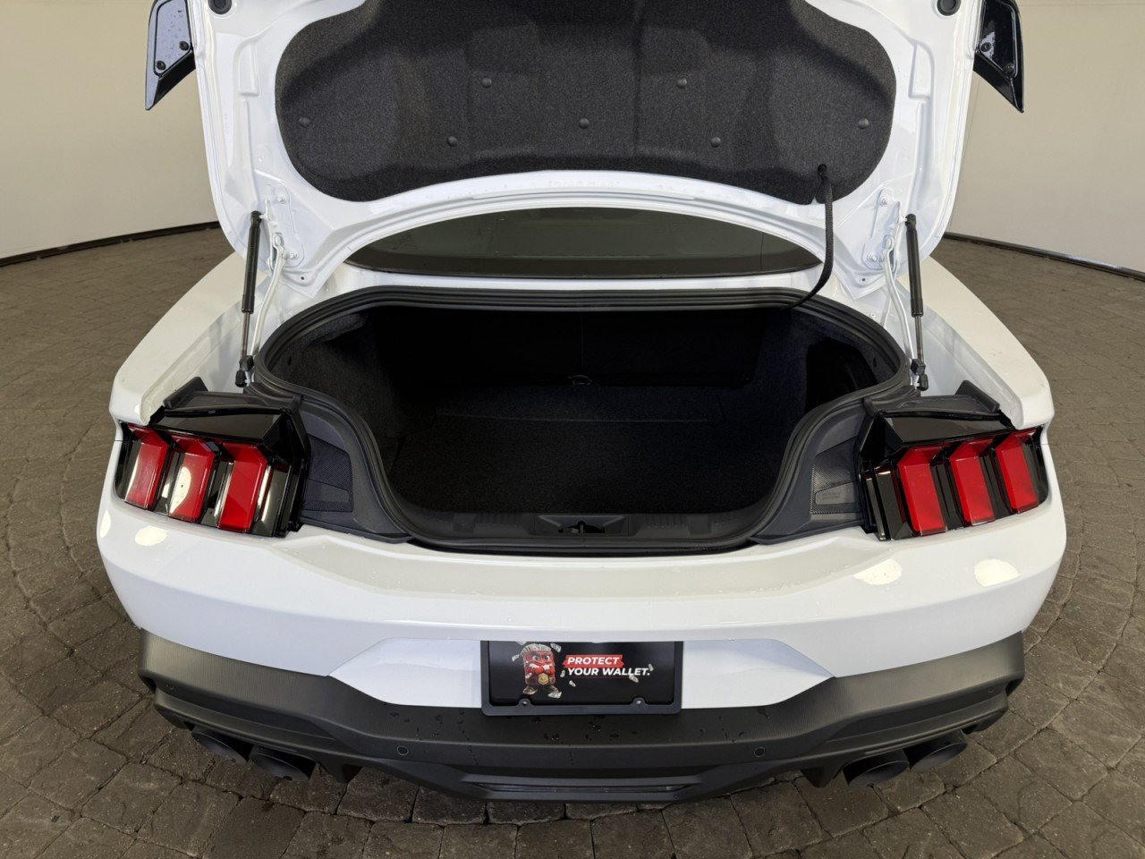 Certified 2024 Ford Mustang Dark Horse RWD image 7