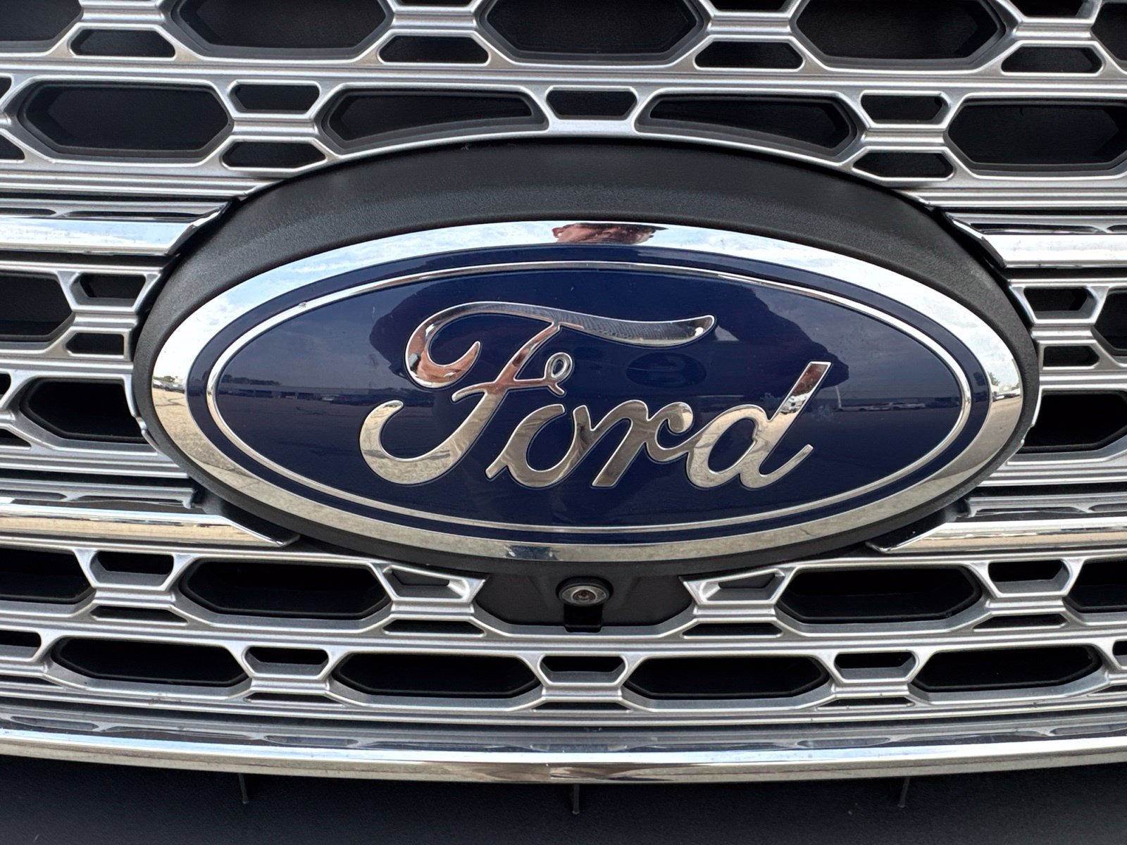 Certified 2024 Ford Explorer Limited w/ Limited Technology Package AWD/4WD image 12