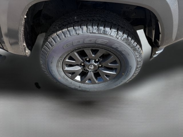 Used 2023 Toyota Tacoma SR5 AWD/4WD image 19