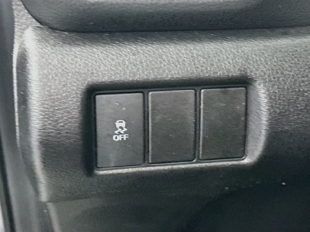 Used 2025 Honda Pilot Sport image 15