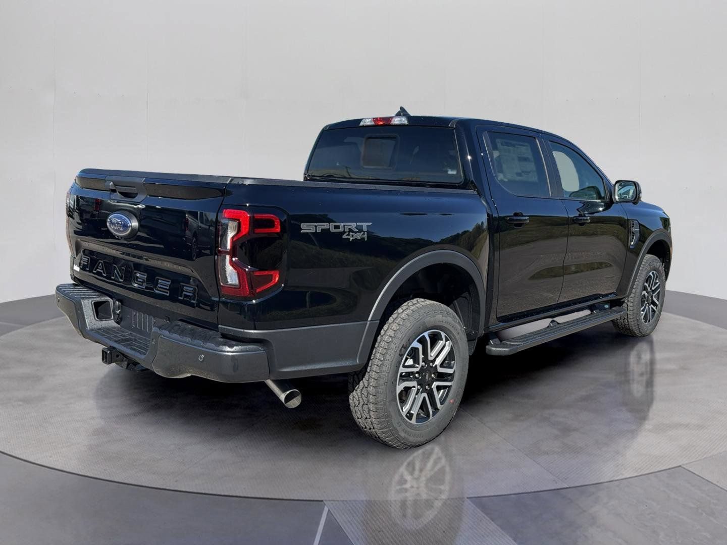 Certified 2025 Ford Ranger Lariat w/ Advanced Towing Package AWD/4WD image 18