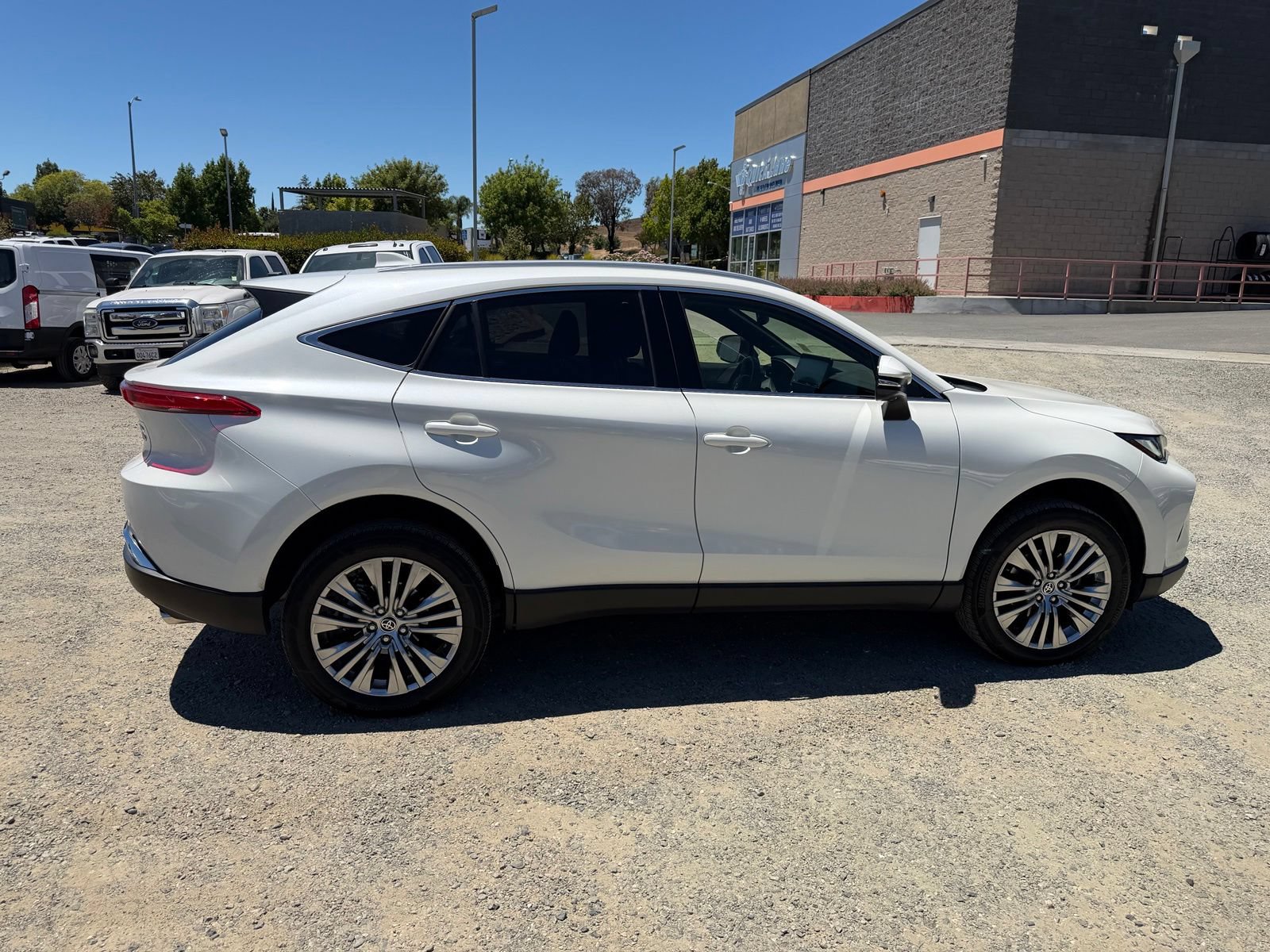 Used 2022 Toyota Venza Limited AWD/4WD image 6
